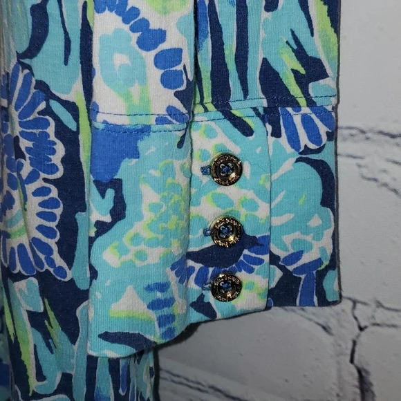 Lilly Pulitzer Blue and Green Sand Dollar Under The Sea Top 3/4 Sleeve Size M - Picture 5 of 13